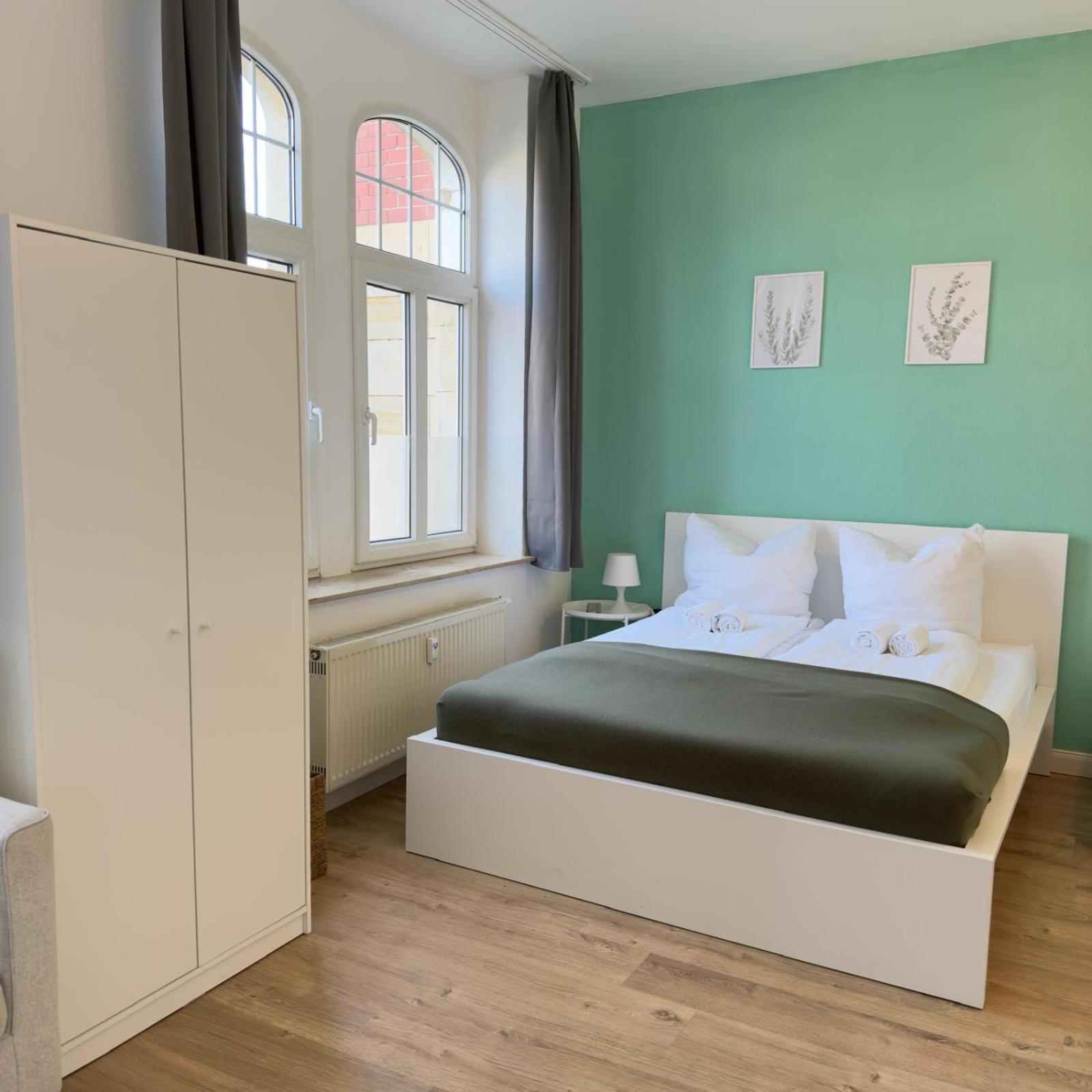 Raha Apartments - Modernes Studio-Apartment - Hbf - Gratis Parkplatz Érfurt Exterior foto
